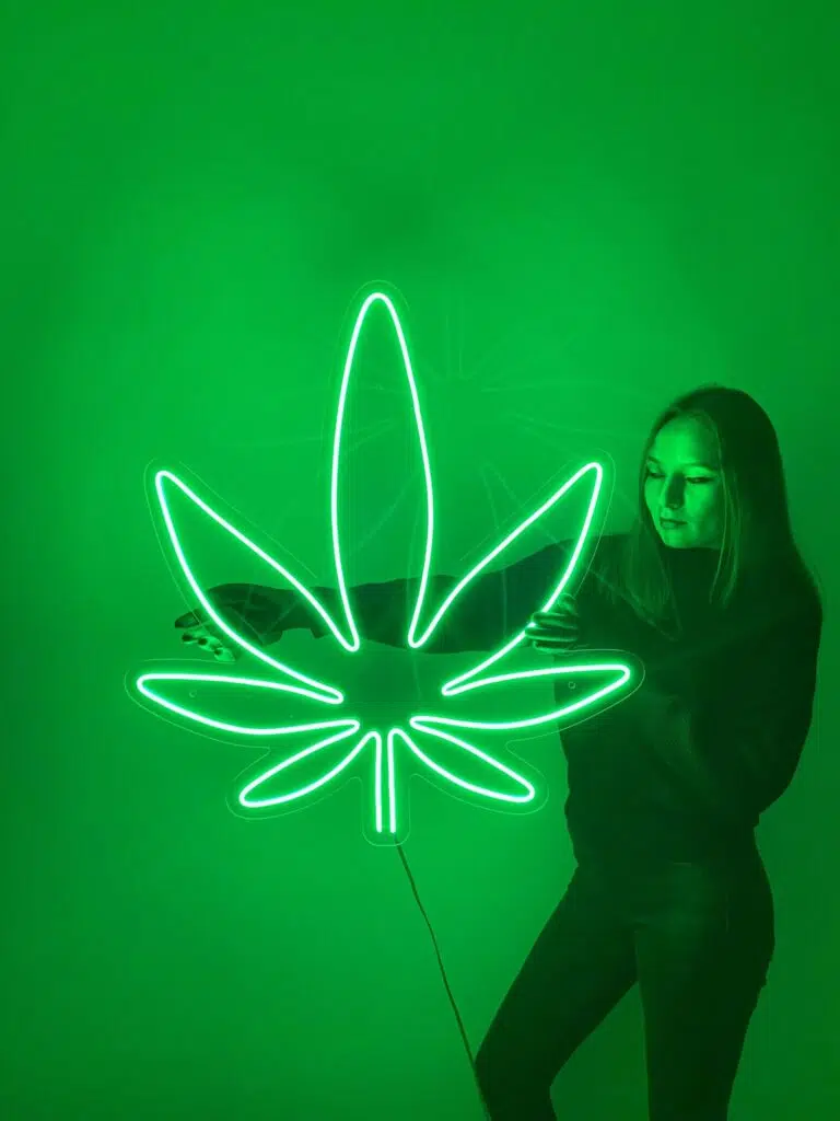 Weed leaf neon sign